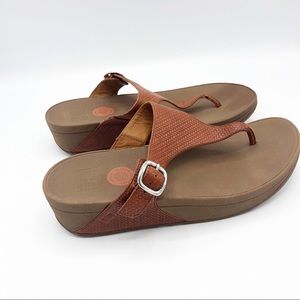 Fitflop Micro WobbleBoard Leather Toe-Post Sandal